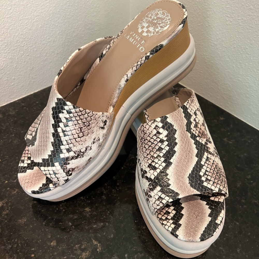 Vince Camuto Platform Sandals Snakeskin